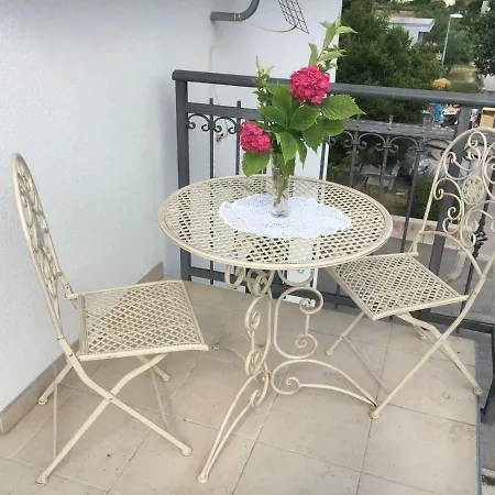 Courtyard Seafront House Apartment Kastela Exterior photo