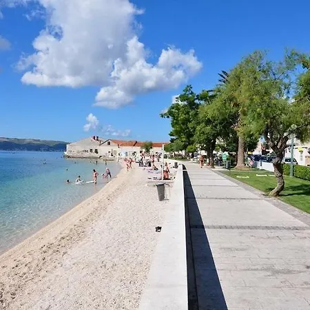 Courtyard Seafront House Apartment Kastela Exterior photo