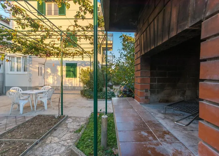Courtyard Seafront House