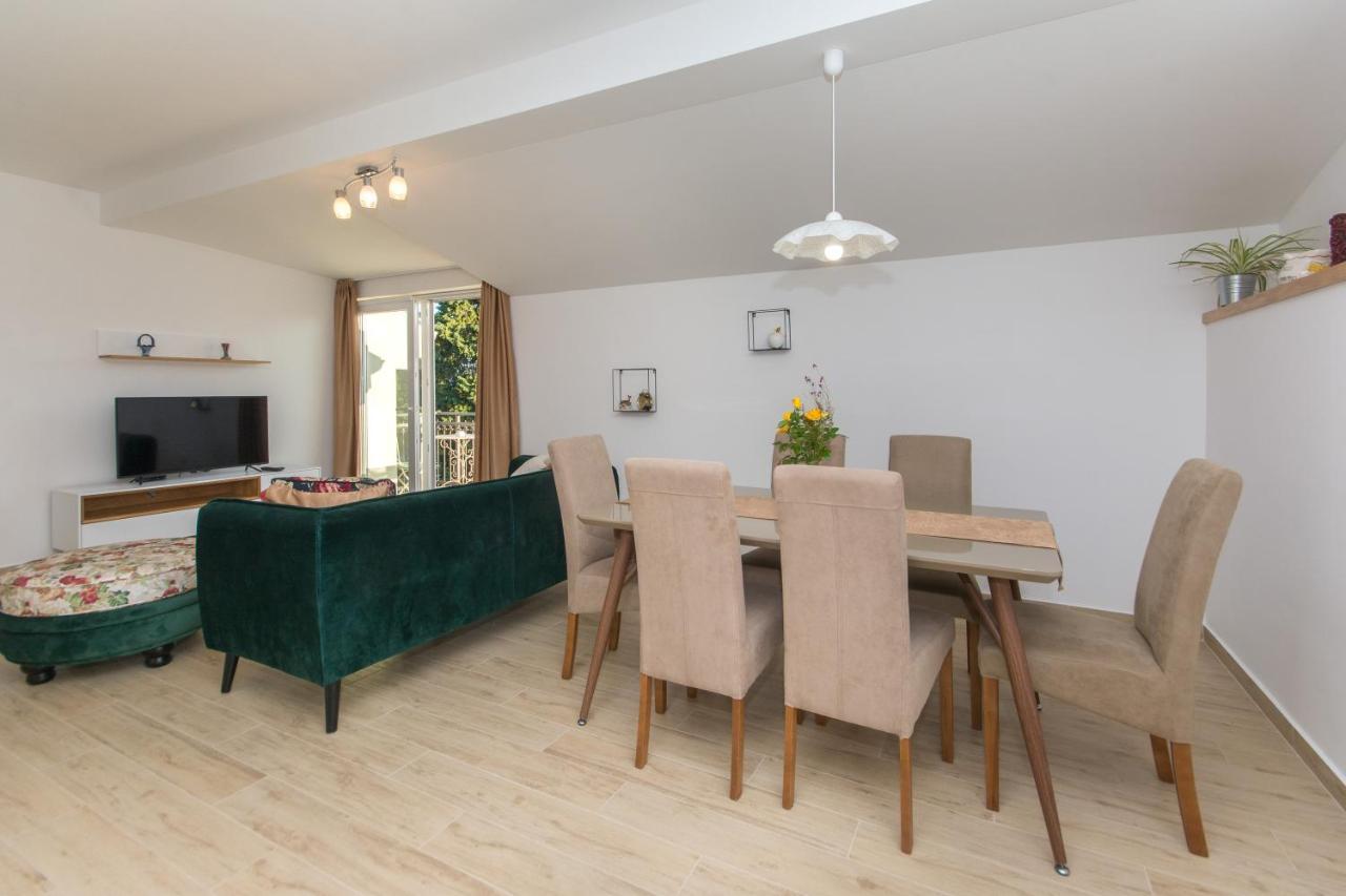 Apartamento Courtyard Seafront House *