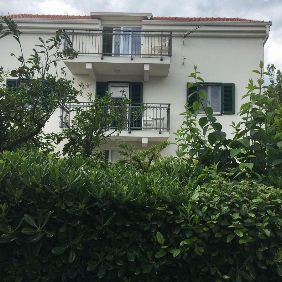 Apartamento Courtyard Seafront House *